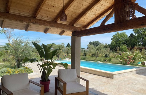 Caumont-sur-Durance House | House in farmhouse, L'Aube