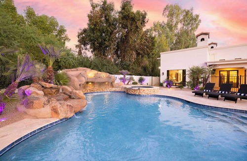 Paradise Valley Village House | HÓZHÓ on the Course: Tennis, Pickleball and Pool