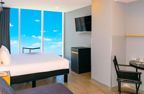 Xcumpich Hotel | ibis Styles Merida Galerias