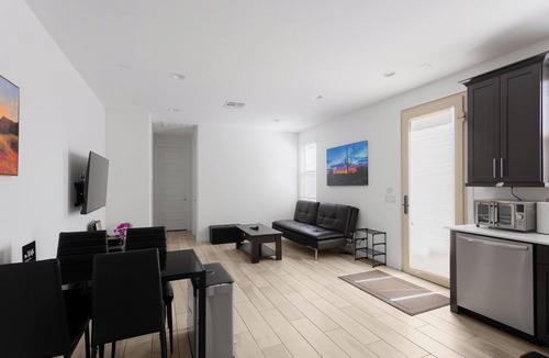South Mountain House | in-law suite with private entrance in a newly built house
