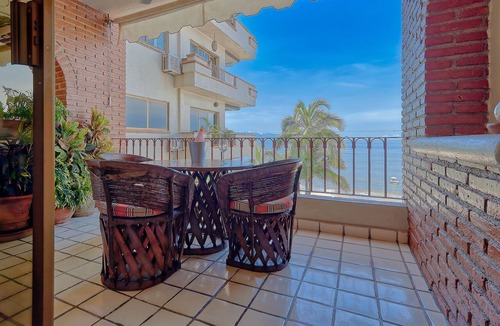 Emiliano Zapata Condo | Incredible Casa de Carole