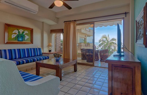 Emiliano Zapata Condo | Incredible Casa de Carole