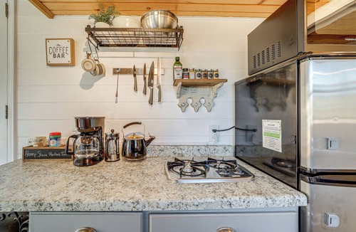 Cottonwood-Verde Village Apartment | Incredible Views at Tiny Heaven In Cottonwood