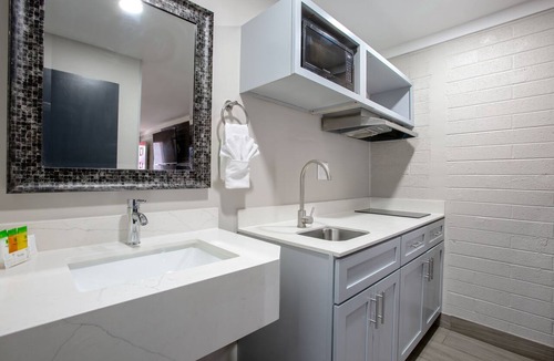 Flagstaff Hotel | INN ON 66