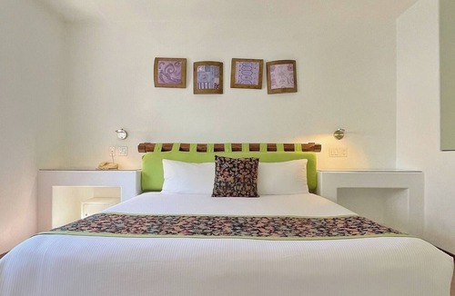 Downtown Cabo San Lucas Hotel | Inviting Suite Perfect for Couples and Friends Touring Sunny Cabo