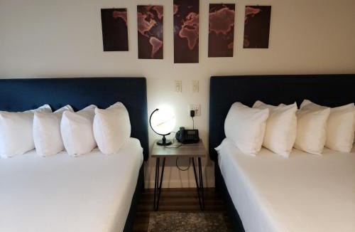 Cottonwood Hotel | Iron Horse Inn