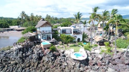 San Blas Cabin | Isla Quimera Adults Only Beachfront Retreat