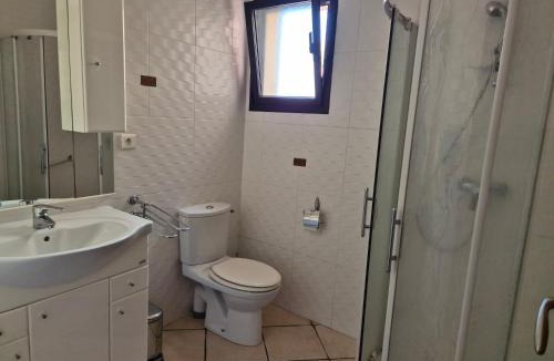 Calvi Apartment | Joli appartement climatisé avec terrasse à moin 10 minutes à pieds de la plage