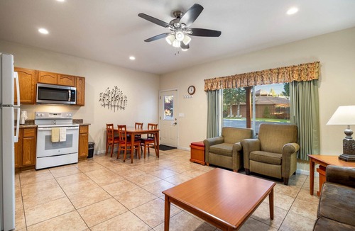 Pinetop Apartment | Juniper-Sta. Fe Upper by Roundhouse Resort and Spa