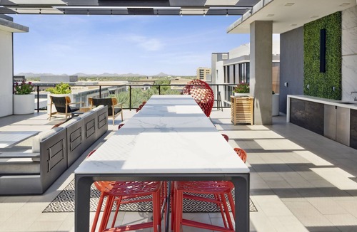 Thunderbird Industrial Airpark Apartment | Kasa Scottsdale Quarter Phoenix