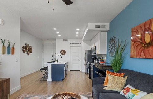 Desert View Village Condo | Kierland Area | Sun-Kissed Stay | Pool & Hot Tub