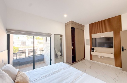 Lomas de Mazatlan Apartment | King Room Rooftop Pool Balcony