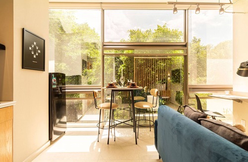 Colonia Roma Apartment | Kukun Insurgentes Roma
