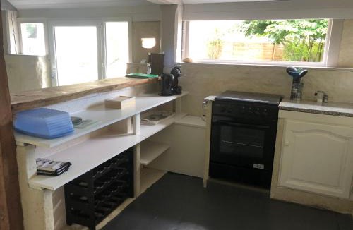 Commes House | L étable