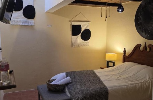 De Mexicanos Hotel | La Parada Mexicana