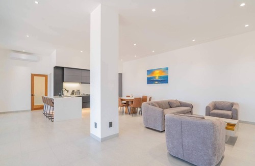 La Paz House | La Paz Dream Home: Ocean Views, Family Fun & BBQ Evenings