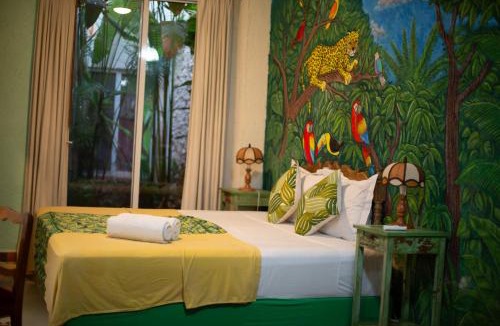 Barrio de Santiago Apartment | La Selva by Majikal B&B