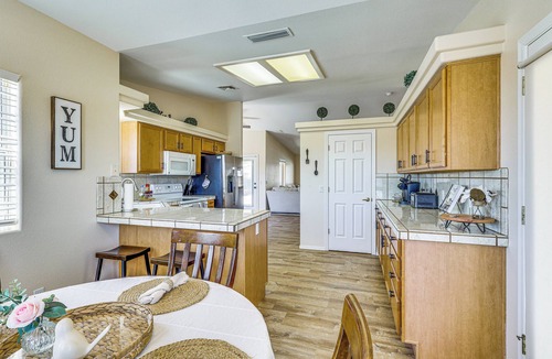Lake Havasu City House | Lake Havasu Desert Oasis: Pool, Spa & RV Garage