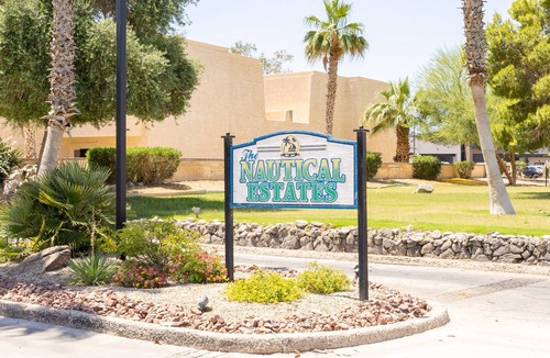 Lake Havasu City House | Lake Havasu: Project Relax - Recently Renovated! Pool & Spa - Amazing Location
