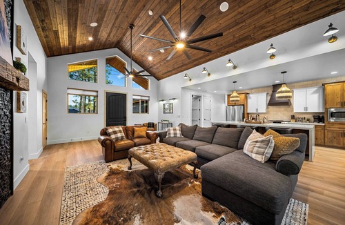 Torreon House | Lake-View Gem w/Outdoor Entertainment in Show Low