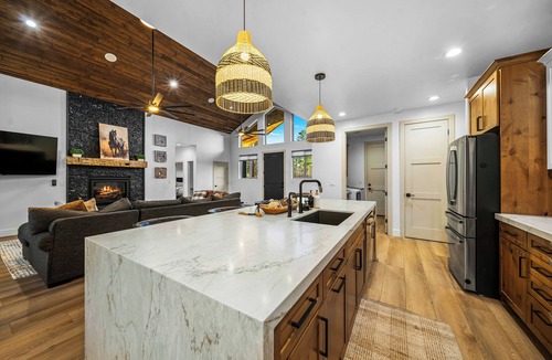 Torreon House | Lake-View Gem w/Outdoor Entertainment in Show Low