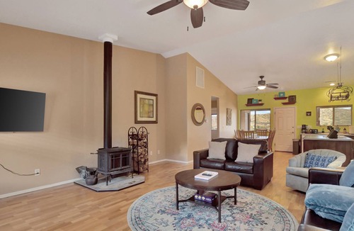 Prescott House | Lakeside Lookout *Newly Listed**Family Retreat**Near Watson Lake & Granite Dells