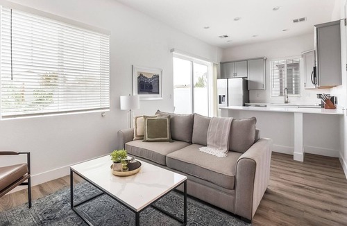Maryvale Apartment | Landing | Amazing 1BD, Gym
