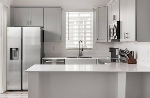 Maryvale Apartment | Landing | Amazing 1BD, Gym