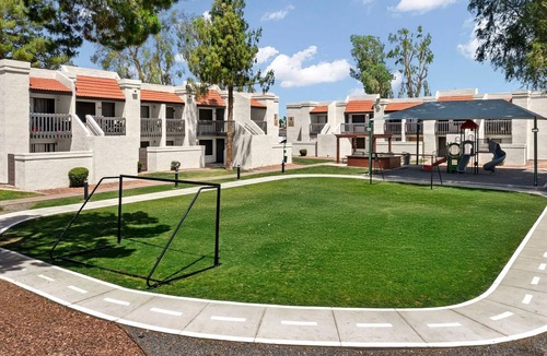Maryvale Apartment | Landing | Amazing 1BD in Maryvale Village