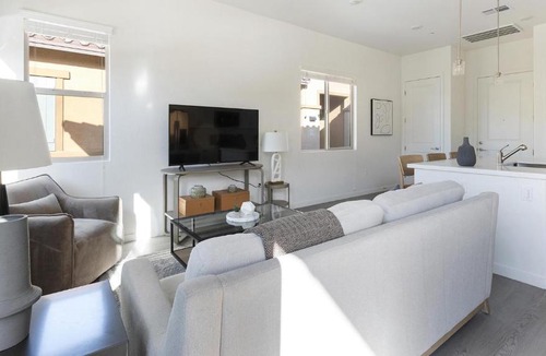 Oro Valley Apartment | Landing Apartments - Linda Vista