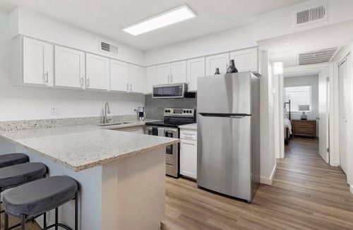 Glendale Apartment | Landing | Beautiful 1BD in Glendale