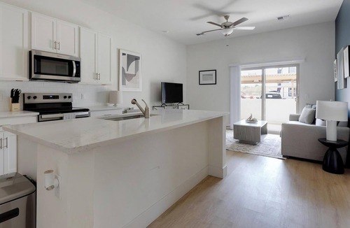 Casas Adobes Apartment | Landing | Incredible 2BD, Pool
