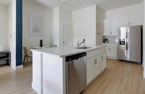 Casas Adobes Apartment | Landing | Incredible 2BD, Pool