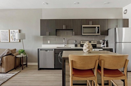 Maryvale Village Apartment | Landing | Modern 2BD, Pool, Gym