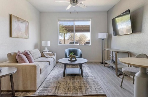 Maryvale Village Apartment | Landing Spectacular 1BD Yoga Studio Gym