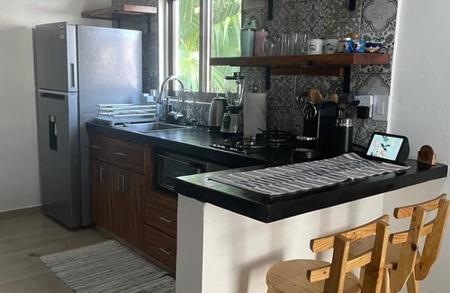 La Gloria Apartment | Large 1 bedroom condo close to the beach