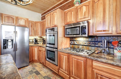 Angel Fire House | Large Deck with Hot Tub | Pets | Angel Fire Villa