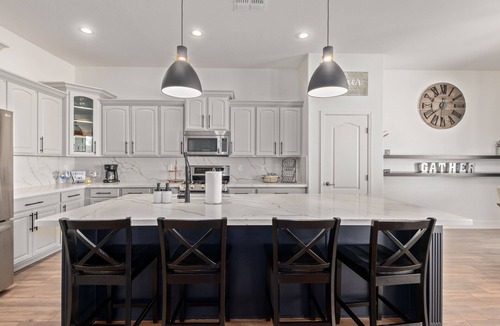 Rovey Farm Estates House | Large Glendale Home with Pool, Sleeps 11, Near Cardinals Stadium, Pets Allowed