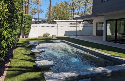 Arcadia Lite House | Large Modern 4 Bed in Arcadia w/Pool & HT - 10min from old town Scottsdale