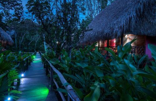 Marques de Comillas Cabin | Las Guacamayas Lodge, Selva Lacandona, Chiapas México