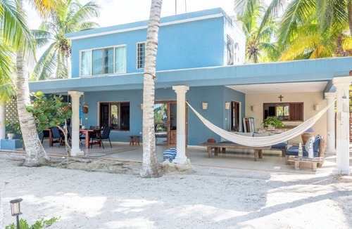 Telchac Puerto House | Las Tunas - Beachfront home in Telchac Puerto