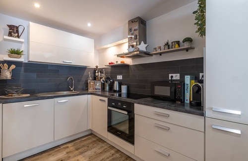 Alata Apartment | Le Chioselli - One Bedroom Apartment, Sleeps 3