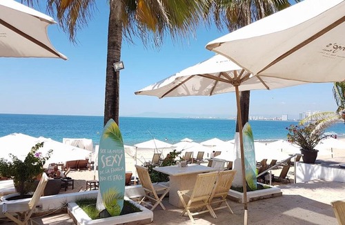 Colonia 5 de Diciembre Apartment | Le Petit Bonheur - Peaceful Rooftop - 3 min Beach