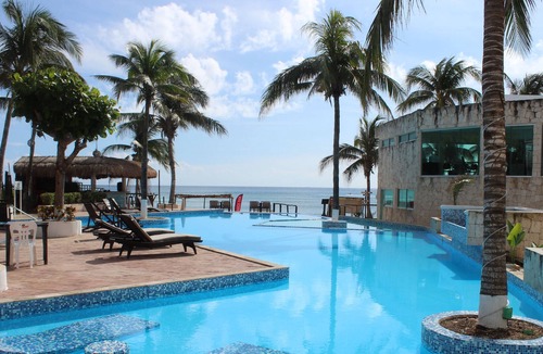 Villa Juarez Hotel | Le Reve Beachfront Hotel