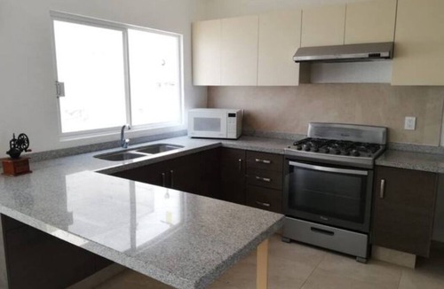 Queretaro House | Linda casa excelente ubicación, seguridad 24/7