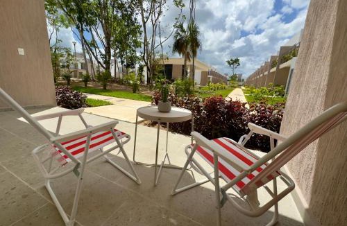 Puerto Juarez Villa | Linda casa frente a alberca en Playa del Carmen