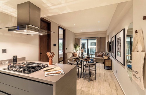 Zona Rosa Hotel | LIV Reforma by Kukun Apartments