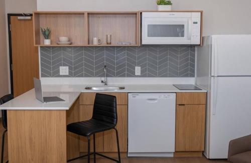 South Park Hotel | LivAway Suites Tucson