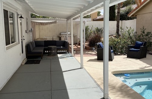 South Scottsdale House | Located in the heart of Scottsdale, with the walking distance to restaurants