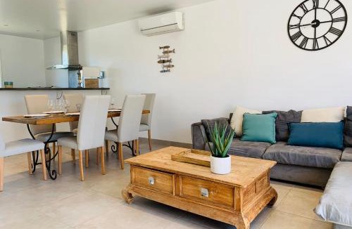Bonifacio Villa | Location agréable villa 3 chambres piscine chauffée Bonifacio